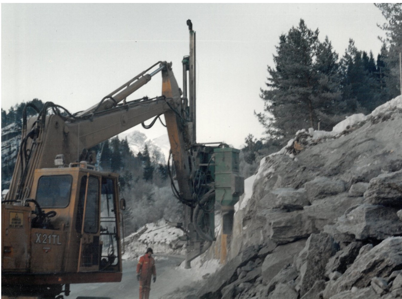 CPA 220 m/HC40 montert på Brøyt jan/feb 1985 til Per Hatledal.